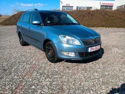 Usata Skoda Fabia 70 CV (51 kW) 2012 Blu Station wagon