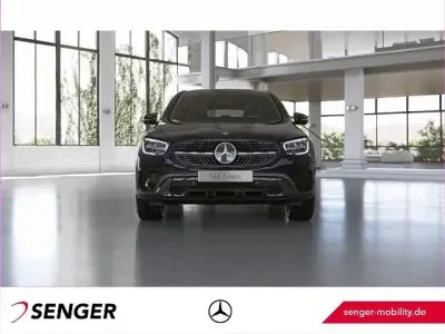 Używany Mercedes GLC300 Night 245 KM (180 kW) 2023 Czarny Coupe