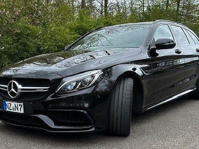 Mercedes C63 AMG