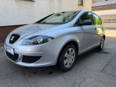Gebraucht Seat Altea Fresh 102 PS (75 kW) 2006 Silber Van / Kleinbus