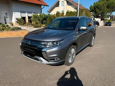 Mitsubishi Outlander P-HEV