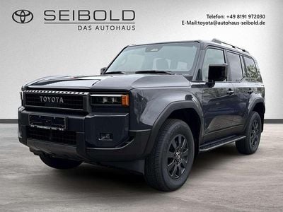 Neu Toyota Land Cruiser Executive 205 PS (150 kW) 2026 Dark grey SUV