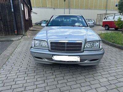 Mercedes C200