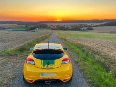 Gebraucht Renault Mégane Coupé R.S. 273 PS (200 kW) 2016 Gelb Coupé