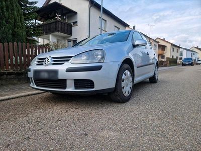 Gebraucht VW Golf V 102 PS (75 kW) 2004 Silber Kleinwagen
