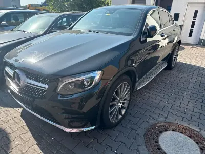 Gebraucht Mercedes GLC350 258 PS (189 kW) 2017 Schwarz Coupé