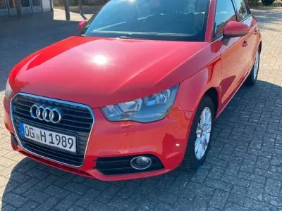 Gebraucht Audi A1 Sportback Ambition 86 PS (63 kW) 2012 Rot Kleinwagen
