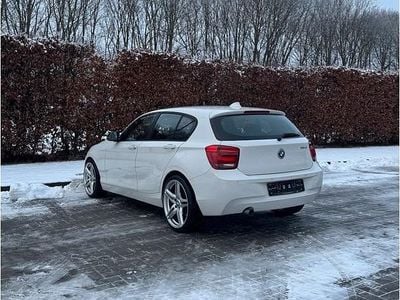 Weiß Gebraucht 2013 BMW 116 Shadowline Kleinwagen | 5.650 € (Fairer Preis)