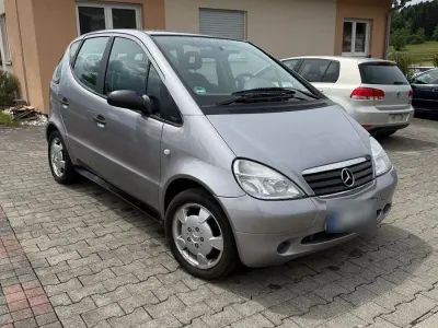 Gebraucht Mercedes A160 Classic 102 PS (75 kW) 1999 Silber Kleinwagen