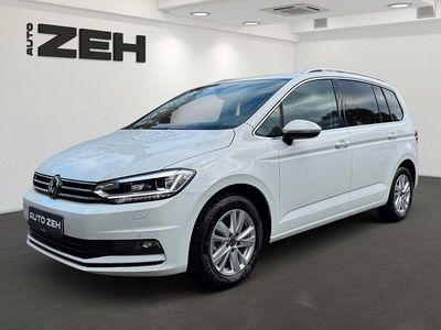 Pure white Neu 2025 VW Touran Highline Van / Kleinbus | 42.490 € (Teuer)