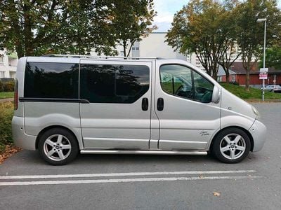 Gebraucht Opel Vivaro 135 PS (99 kW) 2006 Silber Van / Kleinbus