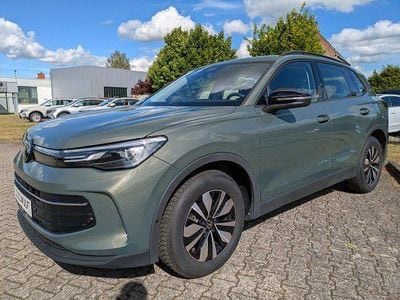 Gebraucht VW Tiguan Goal 131 PS (96 kW) 2024 Grün SUV