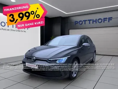 Gebraucht VW Golf VIII R-line 131 PS (96 kW) 2024 Grau Limousine