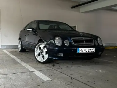 Gebraucht Mercedes CLK320 218 PS (160 kW) 2000 Blau Coupé