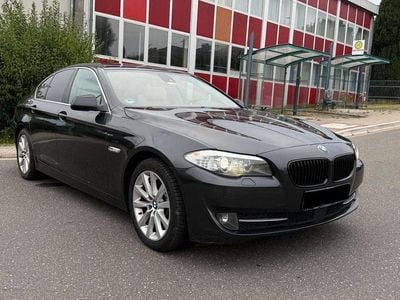 Grau Gebraucht 2010 BMW 528 Limousine | 9.999 € (Guter Preis)