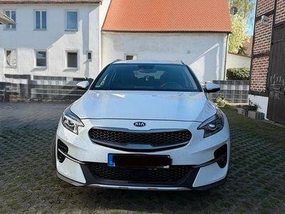 Używany Kia XCeed Spirit 140 KM (102 kW) 2020 Biały SUV