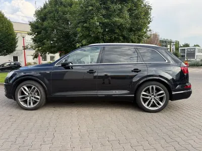 Gebraucht Audi Q7 Ambiente 272 PS (200 kW) 2016 Schwarz SUV