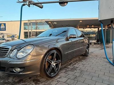 Gebraucht Mercedes E350 Avantgarde 272 PS (200 kW) 2007 Grau Limousine