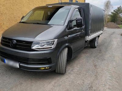 Grau Gebraucht 2019 VW T6 Van | 26.000 € (Fairer Preis)