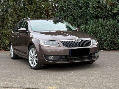 Braun Gebraucht 2013 Skoda Octavia Elegance Kombi | 10.800 € (Etwas zu teuer)