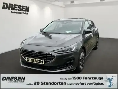 Używany Ford Focus Titanium 125 KM (91 kW) 2022 Szary Sedan/Limuzyna