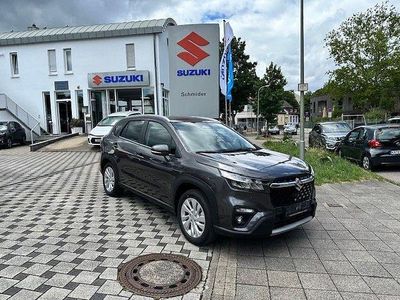 Grau Neu 2025 Suzuki SX4 S-Cross Comfort SUV | 25.290 € (Fairer Preis)