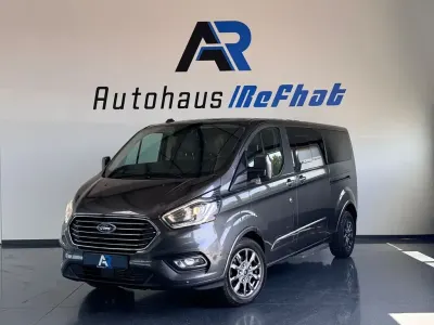 Gebraucht Ford Tourneo Custom Titanium 131 PS (96 kW) 2021 Grau Van