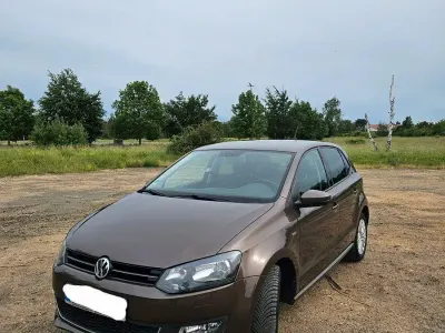 Gebraucht VW Polo Life 69 PS (50 kW) 2013 Braun Kleinwagen