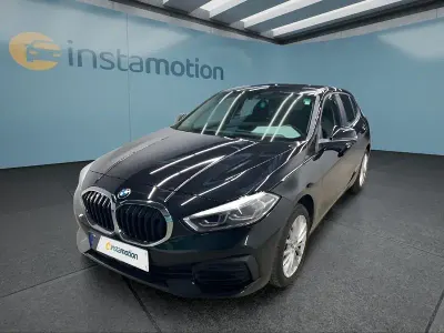 Gebraucht BMW 120 Advantage 190 PS (139 kW) 2023 Schwarz Kleinwagen