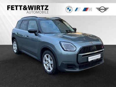 Smokey green metallic Gebraucht 2025 Mini Countryman SUV | 32.750 € (Superpreis)
