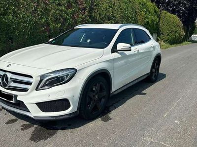 Mercedes GLA220