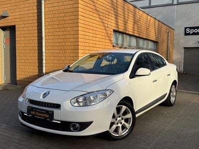 Weiß Gebraucht 2011 Renault Fluence Limousine | 6.450 €