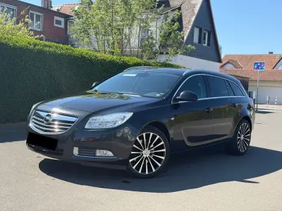 Begagnad Opel Insignia Sport 163 HK (119 kW) 2013 Svart Kombi