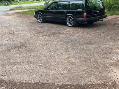Second-hand Volvo 940 135 CP (99 kW) 1996 Negru Break
