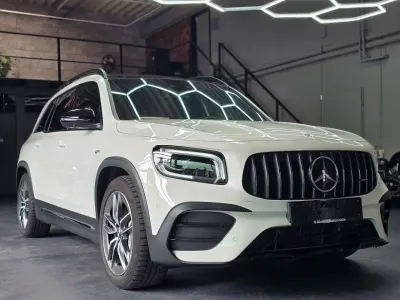 Gebraucht Mercedes GLB35 AMG 306 PS (225 kW) 2023 Weiß SUV
