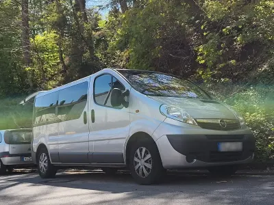 Gebraucht Opel Vivaro 116 PS (85 kW) 2007 Silber Van / Kleinbus