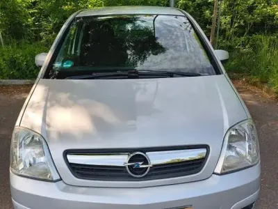 Używany Opel Meriva Edition 105 KM (77 kW) 2009 Srebrny Minivan