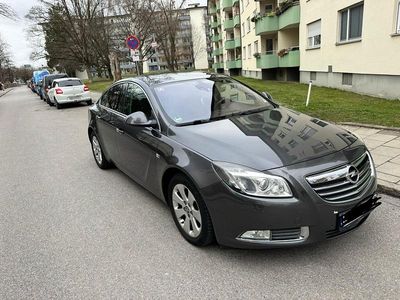 Gebraucht Opel Insignia 160 PS (117 kW) 2011 Grau Limousine
