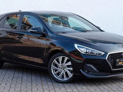 Gebraucht Hyundai i30 Passion Plus 140 PS (102 kW) 2018 Schwarz Limousine