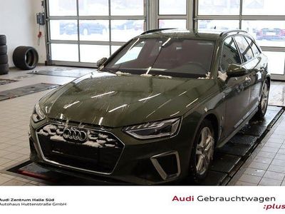 Distriktgrün metallic (metallic) Gebraucht 2024 Audi A4 S-Line Kombi | 36.920 € (Fairer Preis)
