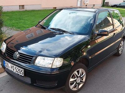 Schwarz Gebraucht 2002 VW Polo Kleinwagen | 800 € (Guter Preis)