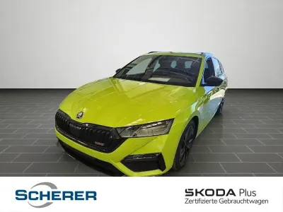 Używany Skoda Octavia RS 200 KM (147 kW) 2024 Zielony Kombi