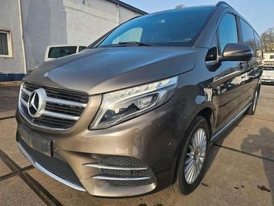 Gebraucht Mercedes V200 AMG line 190 PS (139 kW) 2017 Indiumgrau metallic Van / Kleinbus