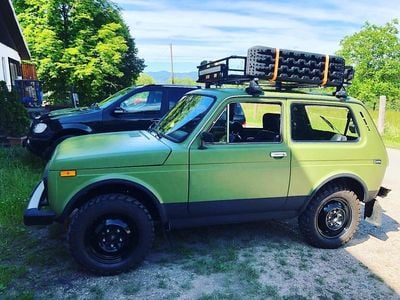 Gebraucht Lada niva 82 PS (60 kW) 1993 Grün SUV