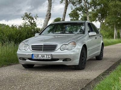 Mercedes 220