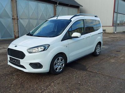 gebraucht Ford Tourneo Courier 1.5 Navi SHZ Tempomat DAB Android