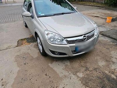 Gebraucht Opel Astra 116 PS (85 kW) 2008 Grau Limousine