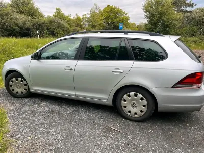 Gebraucht VW Golf VII Match 105 PS (77 kW) 2012 Silber Kombi
