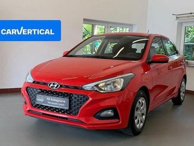 Gebraucht Hyundai i20 Select 84 PS (61 kW) 2019 Rot Kleinwagen