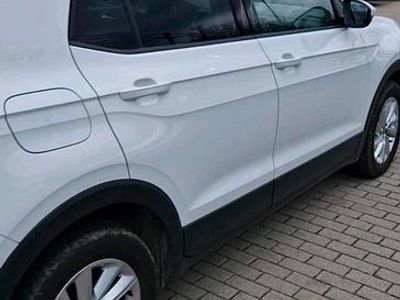 Second-hand VW T-Cross 110 CP (80 kW) 2021 Alb SUV